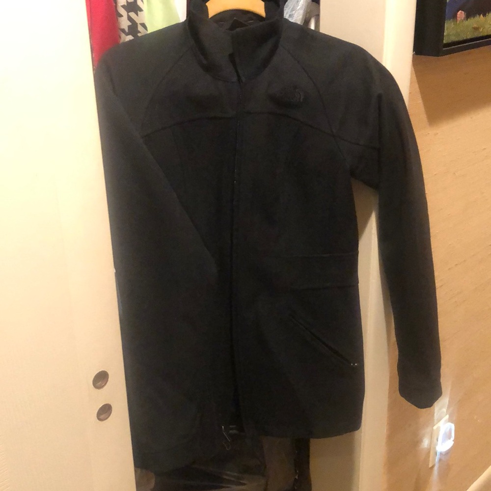 Black north face jacket